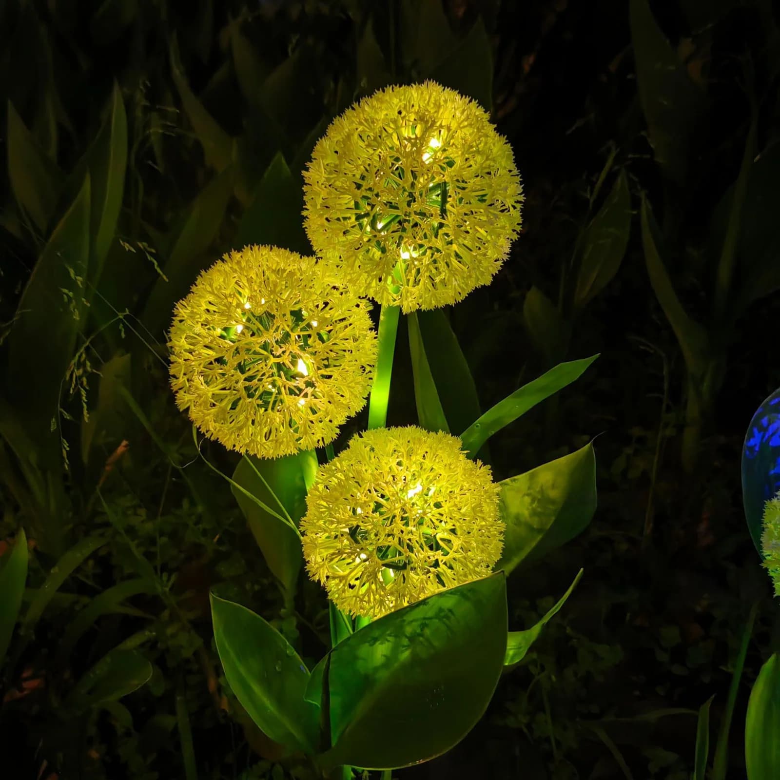 Solar Powered Dandelion Stake Garden Light